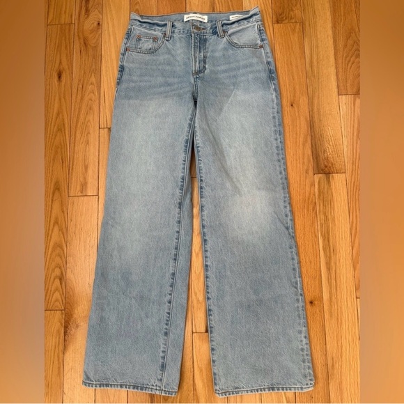 Aritzia Denim Forum The Farrah Lo-Rise Wide Jeans - Picture 3 of 5